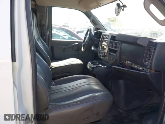 2021 Chevrolet Express Cargo with VIN 1GCWGAF71M1242604, listed as a IAAI auction lot 42525581 with Not provided miles and . Bid and sale history available at DreamBid. Image 8.