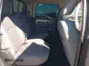 2017 Ram 1500 Lone Star z VIN 3C6RR6LT8HG604738, wystawiony jako IAAI lot #41598341 z przebiegiem 82 278 mil mil oraz . Historia ofert i sprzedaży dostępna na DreamBid. Obrazek 8.