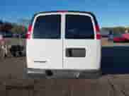 2020 Chevrolet Express Passenger LT с VIN 1GAZGPFGXL1213383, выставлен на аукционе IAAI как лот 40589992 с пробегом 101 672 миль миль и . История ставок и продаж доступна на DreamBid. Изображение 16.