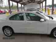 2007 Volvo S60 2.5L Turbo с VIN YV1RH592672614657, выставлен на аукционе IAAI как лот 42438342 с пробегом 105 956 миль миль и . История ставок и продаж доступна на DreamBid. Изображение 14.