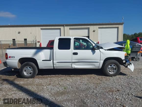 2003 GMC Sierra 1500 SLT с VIN 1GTEK19T53Z356155, выставлен на аукционе IAAI как лот 43405227 с пробегом 285 723 миль миль и . История ставок и продаж доступна на DreamBid. Изображение 13.