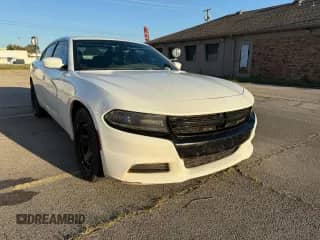2017 Dodge Charger Police с VIN 2C3CDXAT6HH535641, выставлен на аукционе Copart как лот 85653135 с пробегом 135 497 миль миль и Чистый • Clean title. История ставок и продаж доступна на DreamBid. Изображение 1.
