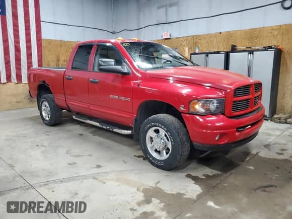 2005 Dodge 3500 SLT z VIN 3D7LS38C65G712741, wystawiony jako Copart lot #64638855 z przebiegiem 169 693 mil mil oraz Czysty tytuł • Clean title. Historia ofert i sprzedaży dostępna na DreamBid. Obrazek 4.