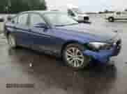 2017 BMW 3 Series 320i xDrive z VIN WBA8E5G55HNU22618, wystawiony jako Copart lot #55769045 z przebiegiem 81 163 mil mil oraz Szkoda całkowita • Salvage title. Historia ofert i sprzedaży dostępna na DreamBid. Obrazek 4.