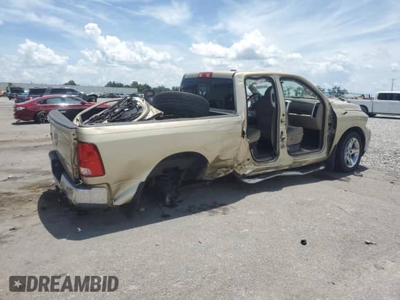 2011 Ram 1500 Big Horn z VIN 1D7RB1GP2BS570282, wystawiony jako Copart lot #66951015 z przebiegiem Nie podano mil oraz Szkoda całkowita • Salvage title. Historia ofert i sprzedaży dostępna na DreamBid. Obrazek 3.