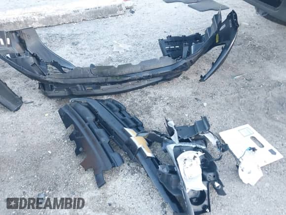 2022 Chevrolet Colorado 2WD LT with VIN 1GCGSCEA2N1306159, listed as a IAAI auction lot 43251021 with 94,847 mi miles and . Bid and sale history available at DreamBid. Image 12.