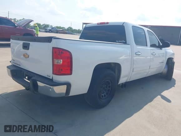 2013 Chevrolet Silverado 1500 LS z VIN 3GCPCREA1DG158439, wystawiony jako IAAI lot #43069128 z przebiegiem 234 152 mil mil oraz . Historia ofert i sprzedaży dostępna na DreamBid. Obrazek 4.
