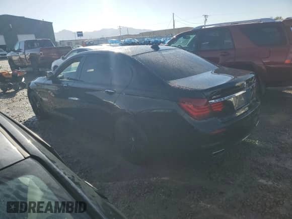 2013 BMW 7 Series 750Li xDrive with VIN WBAYF8C5XDD141533, listed as a Copart auction lot 86252435 with 64,511 mi miles and Clean title. Bid and sale history available at DreamBid. Image 2.