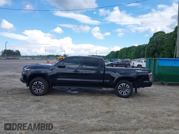 2021 Toyota Tacoma SR5 с VIN 3TMBZ5DN1MM031813, выставлен на аукционе IAAI как лот 42241771 с пробегом 46 024 миль миль и . История ставок и продаж доступна на DreamBid. Изображение 14.