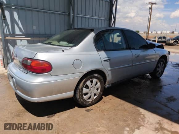 2004 Chevrolet Malibu Classic с VIN 1G1ND52F54M663967, выставлен на аукционе Copart как лот 55637805 с пробегом Не указан миль и Списание • Salvage title. История ставок и продаж доступна на DreamBid. Изображение 3.
