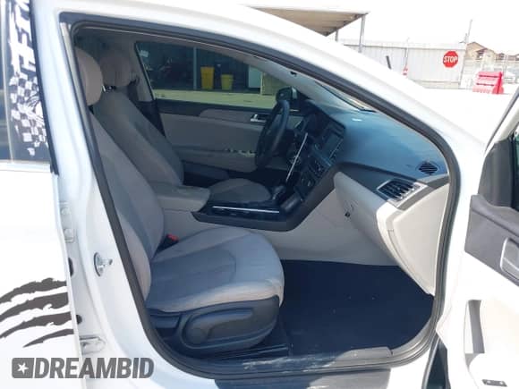 2016 Hyundai Sonata SE with VIN 5NPE24AF0GH272247, listed as a IAAI auction lot 43177299 with 162,462 mi miles and . Bid and sale history available at DreamBid. Image 5.