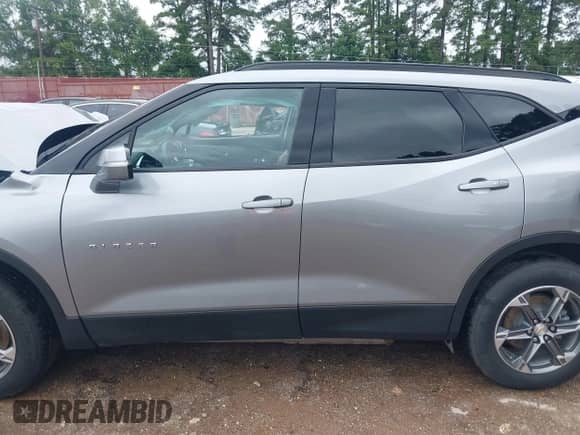 2023 Chevrolet Blazer LT с VIN 3GNKBDRSXPS174876, выставлен на аукционе IAAI как лот 42432889 с пробегом 50 334 миль миль и . История ставок и продаж доступна на DreamBid. Изображение 15.