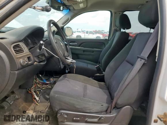 2012 Chevrolet Tahoe Commercial with VIN 1GNLC2E09CR195743, listed as a Copart auction lot 68535575 with 122,590 mi miles and Clean title. Bid and sale history available at DreamBid. Image 7.