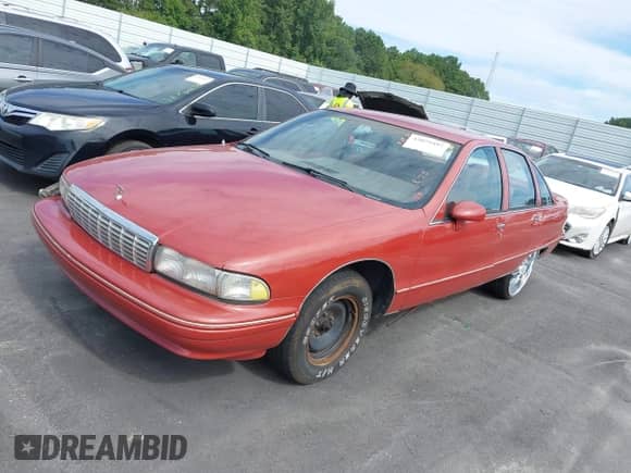 1992 Chevrolet Caprice с VIN 1G1BL53E5NR137046, выставлен на аукционе IAAI как лот 43079497 с пробегом 250 421 миль миль и . История ставок и продаж доступна на DreamBid. Изображение 2.
