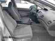2010 Honda Civic с VIN 19XFA1E39AE028789, выставлен на аукционе IAAI как лот 41562655 с пробегом 140 480 миль миль и . История ставок и продаж доступна на DreamBid. Изображение 5.
