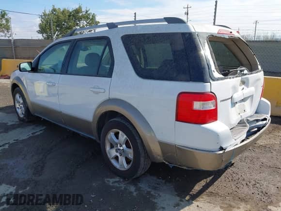 2005 Ford Freestyle SEL с VIN 1FMDK021X5GA02253, выставлен на аукционе IAAI как лот 43136745 с пробегом Не указан миль и . История ставок и продаж доступна на DreamBid. Изображение 3.