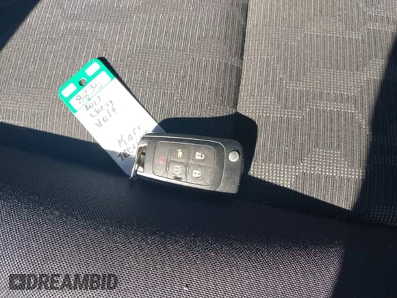 2013 Chevrolet Volt z VIN 1G1RE6E46DU117466, wystawiony jako IAAI lot #43422328 z przebiegiem 146 330 mil mil oraz . Historia ofert i sprzedaży dostępna na DreamBid. Obrazek 11.