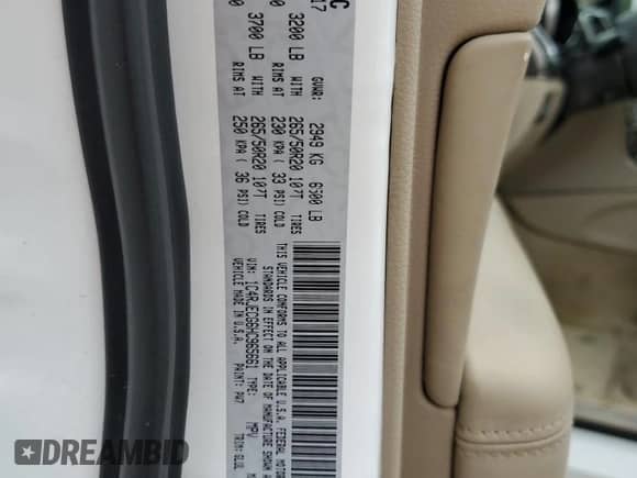 2017 Jeep Grand Cherokee Overland with VIN 1C4RJECG6HC965661, listed as a Copart auction lot 65547715 with 76,441 mi miles and Salvage title. Bid and sale history available at DreamBid. Image 14.