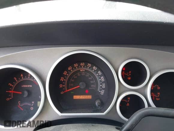 2011 Toyota Tundra с VIN 5TFUY5F14BX161128, выставлен на аукционе IAAI как лот 42503413 с пробегом 214 563 миль миль и . История ставок и продаж доступна на DreamBid. Изображение 7.