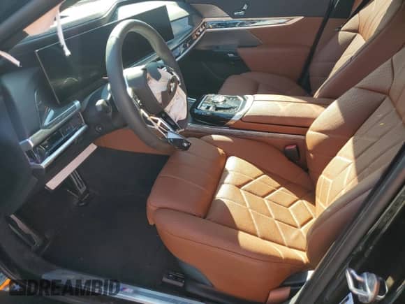 2024 BMW 7 Series 740i xDrive with VIN WBA33EH08RCS19237, listed as a Copart auction lot 70694684 with Not provided miles and Salvage title. Bid and sale history available at DreamBid. Image 7.