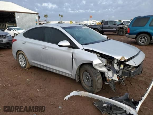 2020 Hyundai Accent SE z VIN 3KPC24A68LE126667, wystawiony jako Copart lot #68770432 z przebiegiem 46 281 mil mil oraz . Historia ofert i sprzedaży dostępna na DreamBid. Obrazek 4.