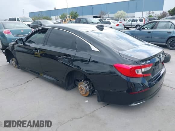 2022 Honda Accord с VIN 1HGCV3F16NA003357, выставлен на аукционе IAAI как лот 41899483 с пробегом Не указан миль и . История ставок и продаж доступна на DreamBid. Изображение 3.