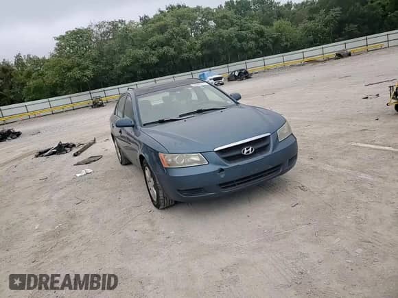 2007 Hyundai Sonata GLS with VIN 5NPET46C37H256121, listed as a Copart auction lot 84887235 with 202,008 mi miles and Salvage title. Bid and sale history available at DreamBid. Image 13.