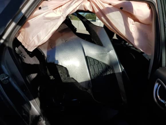 2017 Nissan Sentra SV с VIN 3N1AB7AP4HY403941, выставлен на аукционе Copart как лот 81943745 с пробегом 109 269 миль миль и Списание • Salvage title. История ставок и продаж доступна на DreamBid. Изображение 10.