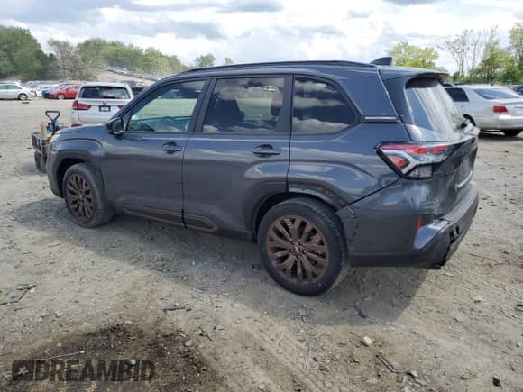 2025 Subaru Forester Special Sports z VIN JF2SLDHC1SH423004, wystawiony jako Copart lot #55382475 z przebiegiem 13 140 mil mil oraz Szkoda całkowita • Salvage title. Historia ofert i sprzedaży dostępna na DreamBid. Obrazek 2.