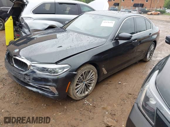 2018 BMW 5 Series 530e with VIN WBAJA9C52JB253305, listed as a IAAI auction lot 42970394 with Not provided miles and . Bid and sale history available at DreamBid. Image 2.