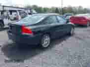 2008 Volvo S60 2.5T с VIN YV1RH592382686756, выставлен на аукционе IAAI как лот 42129235 с пробегом 165 704 миль миль и . История ставок и продаж доступна на DreamBid. Изображение 4.