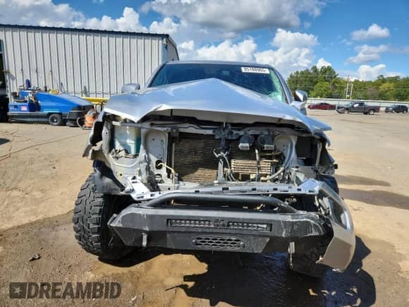 2020 Toyota Tacoma SR5 z VIN 3TMCZ5AN1LM311240, wystawiony jako Copart lot #85188965 z przebiegiem 149 027 mil mil oraz Szkoda całkowita • Salvage title. Historia ofert i sprzedaży dostępna na DreamBid. Obrazek 5.