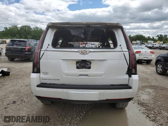 2017 Cadillac Escalade Premium Luxury z VIN 1GYS4CKJ0HR366238, wystawiony jako Copart lot #56982195 z przebiegiem Nie podano mil oraz Nie do naprawy • Non repairable. Historia ofert i sprzedaży dostępna na DreamBid. Obrazek 6.