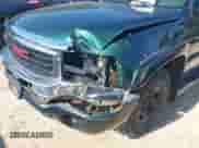 2004 GMC Sierra 1500 SLE z VIN 2GTEK13T741410607, wystawiony jako IAAI lot #42641309 z przebiegiem 245 420 mil mil oraz . Historia ofert i sprzedaży dostępna na DreamBid. Obrazek 6.