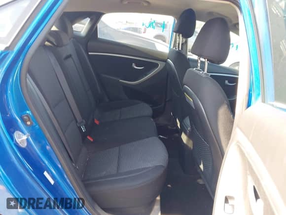 2017 Hyundai Elantra с VIN KMHD35LH6HU360879, выставлен на аукционе IAAI как лот 42437744 с пробегом 125 879 миль миль и . История ставок и продаж доступна на DreamBid. Изображение 8.