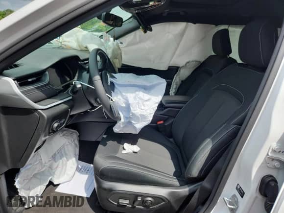 2024 Jeep Grand Cherokee Altitude X with VIN 1C4RJHAG1RC243293, listed as a Copart auction lot 65148375 with 18,315 mi miles and Salvage title. Bid and sale history available at DreamBid. Image 7.