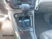 2003 Toyota Highlander Limited с VIN JTEHF21A330140032, выставлен на аукционе IAAI как лот 43572138 с пробегом 299 729 миль миль и . История ставок и продаж доступна на DreamBid. Изображение 6.