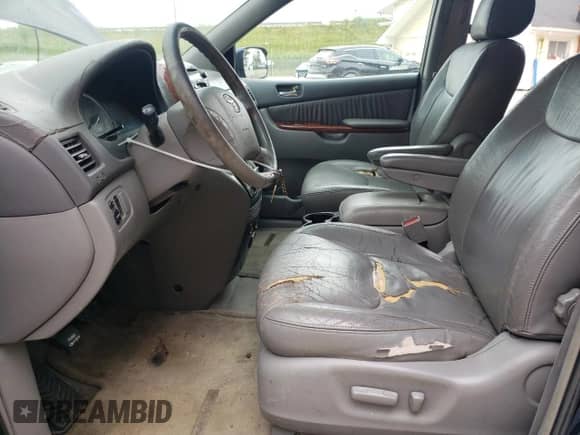 2004 Toyota Sienna XLE с VIN 5TDZA22C34S005686, выставлен на аукционе Copart как лот 65689645 с пробегом 264 706 миль миль и Чистый • Clean title. История ставок и продаж доступна на DreamBid. Изображение 7.