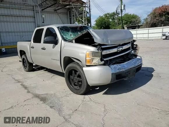 2007 Chevrolet Silverado 1500 Work Truck с VIN 3GCEC13C57G505322, выставлен на аукционе Copart как лот 66937165 с пробегом 232 667 миль миль и Списание • Salvage title. История ставок и продаж доступна на DreamBid. Изображение 13.