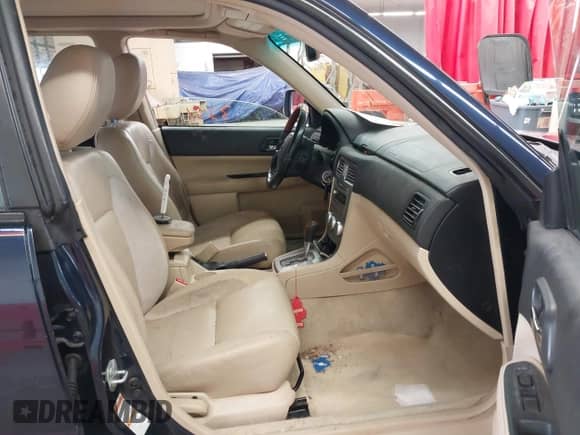 2006 Subaru Forester X L.L. Bean с VIN JF1SG67666H748513, выставлен на аукционе IAAI как лот 42253351 с пробегом 118 532 миль миль и . История ставок и продаж доступна на DreamBid. Изображение 5.