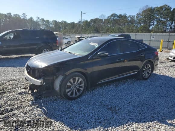 2013 Hyundai Azera с VIN KMHFG4JG6DA281659, выставлен на аукционе Copart как лот 86369694 с пробегом 200 813 миль миль и Списание • Salvage title. История ставок и продаж доступна на DreamBid. Изображение 1.