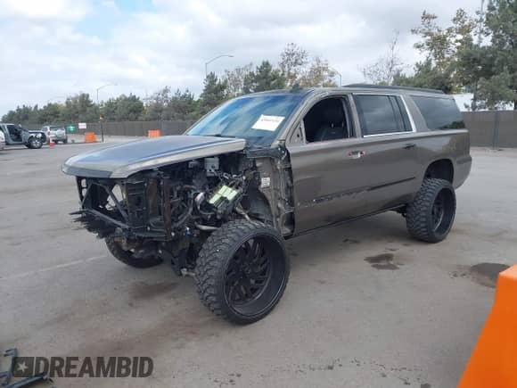 2016 Cadillac Escalade ESV Luxury Collection with VIN 1GYS4HKJ7GR165898, listed as a IAAI auction lot 43441134 with Not provided miles and . Bid and sale history available at DreamBid. Image 18.