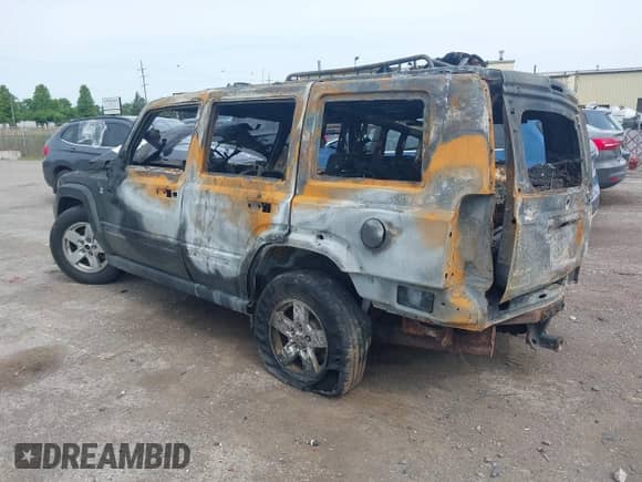 2007 Jeep Commander Sport с VIN 1J8HG48P07C584909, выставлен на аукционе IAAI как лот 42371885 с пробегом Не указан миль и . История ставок и продаж доступна на DreamBid. Изображение 3.