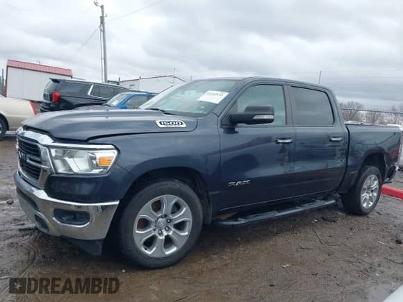 2020 Ram 1500 Big Horn z VIN 1C6RREFT1LN344785, wystawiony jako IAAI lot #41452131 z przebiegiem 137 885 mil mil oraz . Historia ofert i sprzedaży dostępna na DreamBid. Obrazek 14.