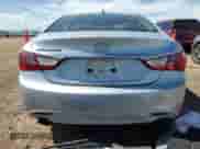 2012 Hyundai Sonata SE z VIN 5NPEC4ACXCH313299, wystawiony jako Copart lot #80880465 z przebiegiem 116 770 mil mil oraz Szkoda całkowita • Salvage title. Historia ofert i sprzedaży dostępna na DreamBid. Obrazek 6.