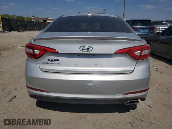 2017 Hyundai Sonata SE with VIN 5NPE24AF0HH486222, listed as a Copart auction lot 81460365 with 140,885 mi miles and Clean title. Bid and sale history available at DreamBid. Image 6.