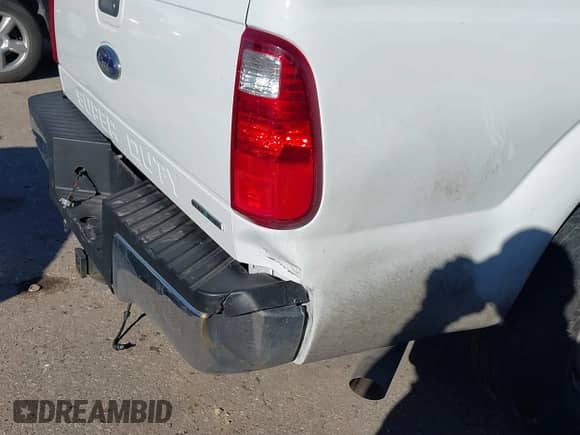 2013 Ford F-250 XL z VIN 1FT7X2A66DEB77864, wystawiony jako IAAI lot #41464637 z przebiegiem 289 428 mil mil oraz . Historia ofert i sprzedaży dostępna na DreamBid. Obrazek 18.