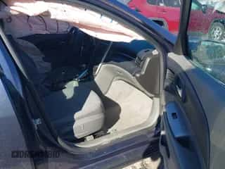 2014 Chevrolet Malibu LS z VIN 1G11B5SL7EF273551, wystawiony jako IAAI lot #43342460 z przebiegiem 110 840 mil mil oraz . Historia ofert i sprzedaży dostępna na DreamBid. Obrazek 5.