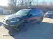 2020 Honda Pilot Black Edition z VIN 5FNYF6H79LB060838, wystawiony jako IAAI lot #41804158 z przebiegiem Nie podano mil oraz . Historia ofert i sprzedaży dostępna na DreamBid. Obrazek 16.