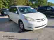 2009 Toyota Sienna XLE with VIN 5TDZK22CX9S232491, listed as a IAAI auction lot 43389674 with 298,733 mi miles and . Bid and sale history available at DreamBid. Image 1.